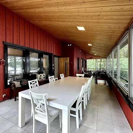 With Amenities 10 Metres From